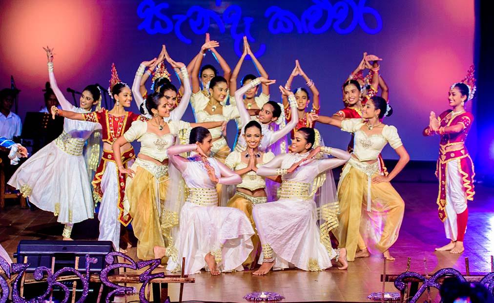 Sendae Kaluwara - Annual Media Day '15 of Visakha Vidyalaya 