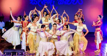 Sendae Kaluwara - Annual Media Day '15 of Visakha Vidyalaya