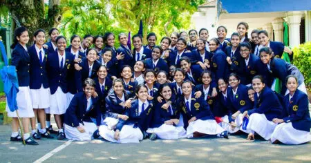 Visakha Vidyalaya Pahana Ceremony 2015