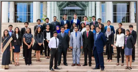 SLMUN 2017 – The Executive Committee Photo Shoot SLMUN 2017 - The Executive Committee Photo Shoot